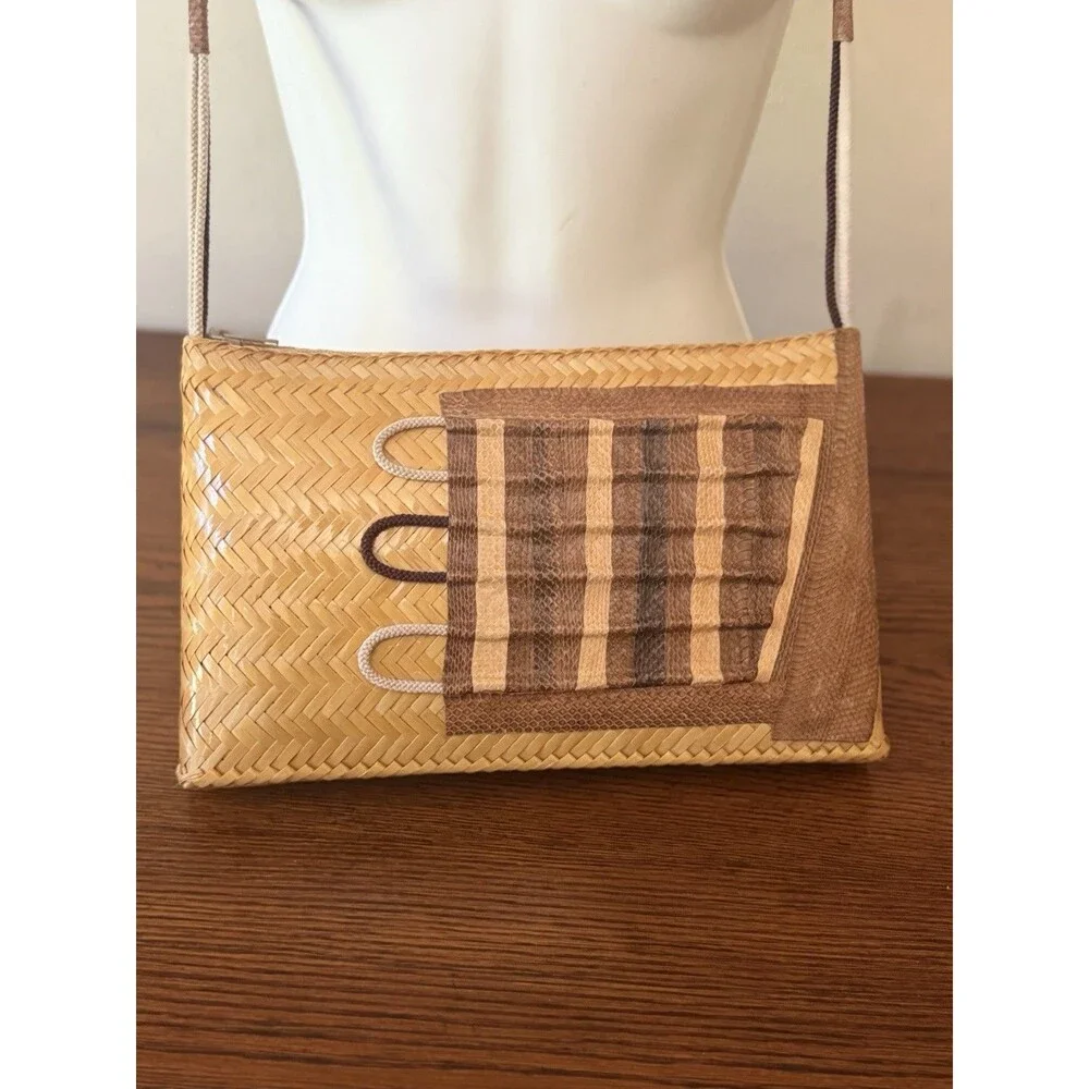 Vintage Georgetown Leather Design Straw Tan Leather Appliqué Purse Shoulder Bag